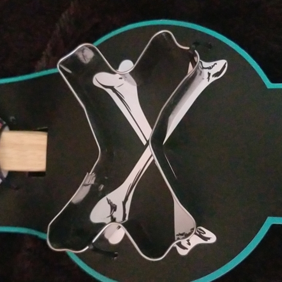 Disney Nightmare before Christmas Silicone Spatula & Cookie Cutter - Picture 3 of 7